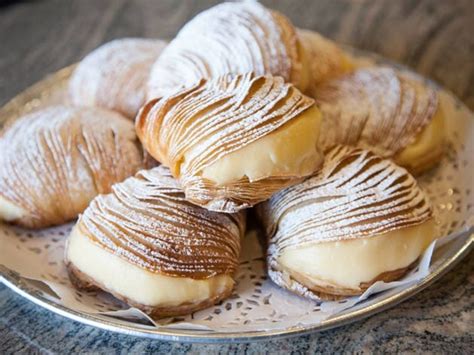 Sfogliatella - En Krämfull Spis med en Spröd och Smörig Skorpa!